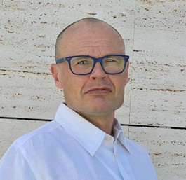 Dr. Rune FLOBERGHAGEN